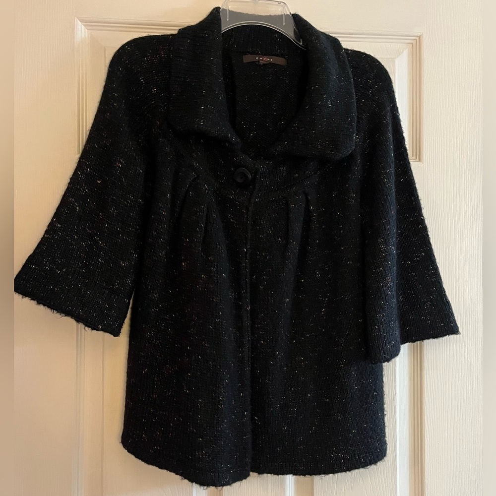 Fever/women’s sweater 3/4 sleeves single button closure M black tweed like color
